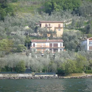 https://villa-olivo.it-lombardy.com